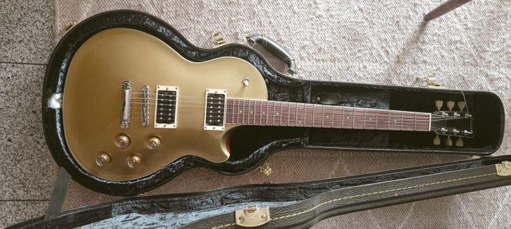 Larrivée RS-4 Goldtop - Imagen por defecto