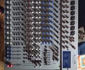 mixing console
 - Image