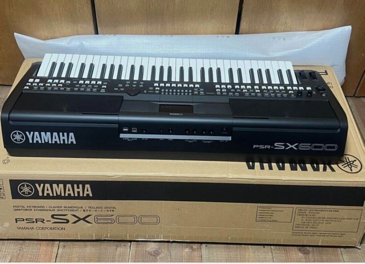 New Yamaha PSR SX600 - Imagen2