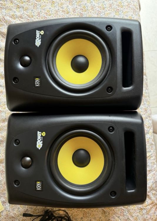 DJM 750K, XDJ 1000 mk2, KRK6 - Bild4