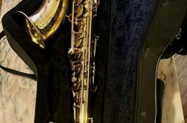 VENDO SAXO TENOR YAMAHA YTS 62 - Imagen