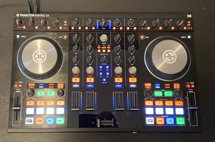 【美品】TRAKTOR KONTROL S4 Mk2 Native Instruments Traktor Kontrol S4 MK2 | Sweetwater