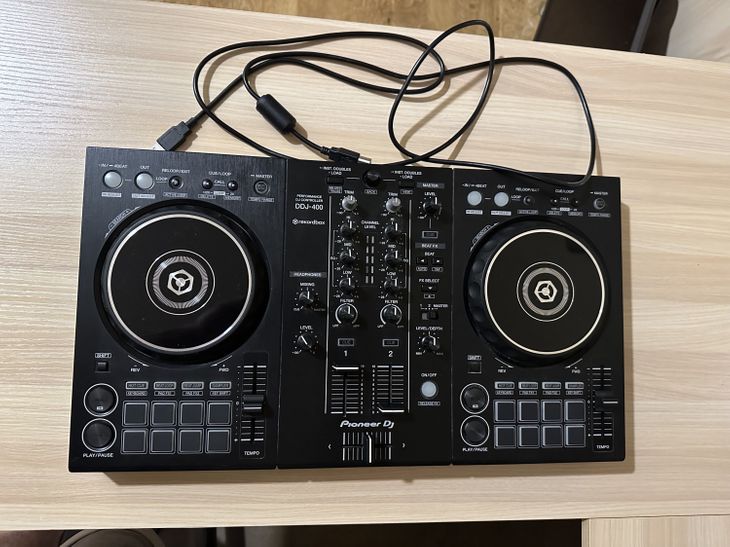 Pioneer DJ DDJ-400 - Imagen por defecto