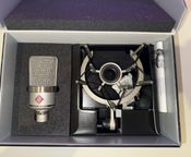 Neumann TLM 102
 - Immagine