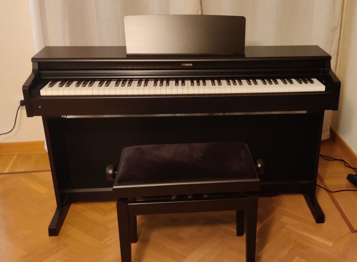 Piano digital Yamaha Arius YDP 164 - Imagen2