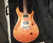 Paul Reed Smith Custom24, Moon Inlays, costruito nel 1988
 - Immagine