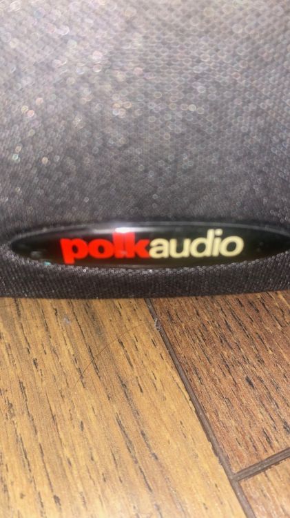 conjunto de altavoces de la marca POLK AUDIO - Imagen3