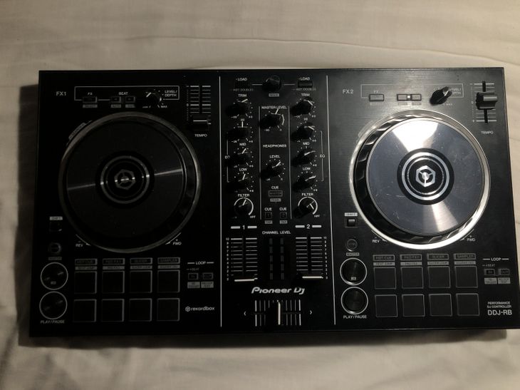 Pioneer DDJ RB - Imagen por defecto