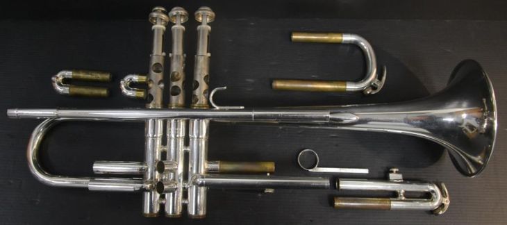 Trompeta Sib Yamaha 2320s plateada - Imagen3