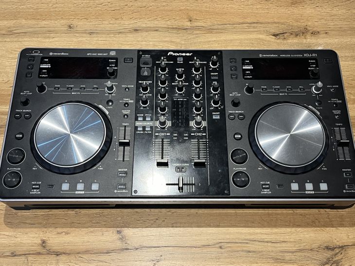 Pioneer XDJ-R1 All-in-One System - Imagen por defecto