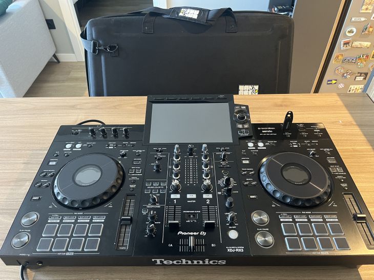 Pack Pioneer XDJ-RX3 & estuche Walkasse - Imagen por defecto