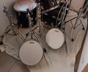 Gibraltar Thunder Double Pedal Drum Set
 - Image