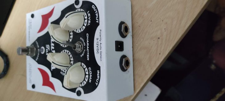 El pedal de efectos Opto Compresor Taurus Tux MK-2 - Immagine5