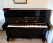 Hyundai piano model 835
 - Image