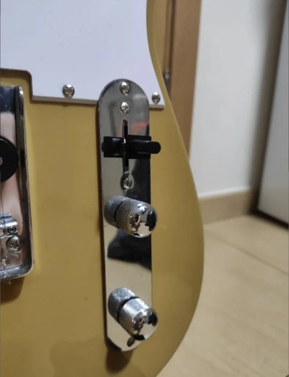 PACK Guitarra eléctrica como nueva - Bild3