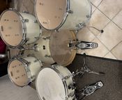 Tama Superstar Classic avec support
 - Image