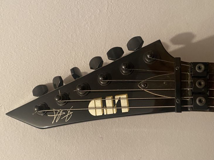 Vendo LTD KH-602 con Set EMG 81-85 - Bild2