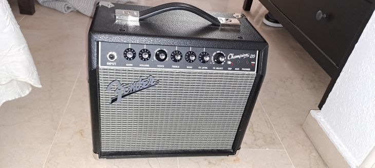 Amplificador para Guitarra Eléctrica Fender Champion 40Music Market