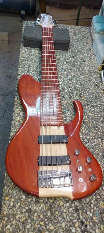 Master Bass - Serie 22 - Nº 001 - Imagen por defecto