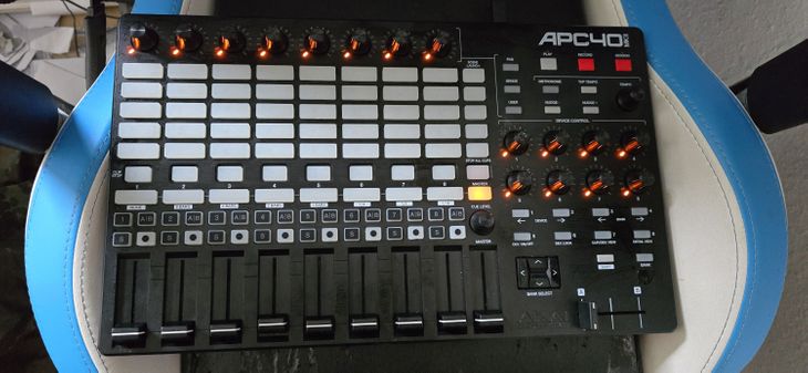 Akai apc 40 mk2 - Imagen por defecto