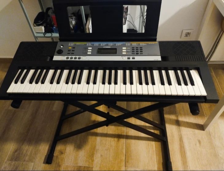 Yamaha YPT 240 - Imagen por defecto