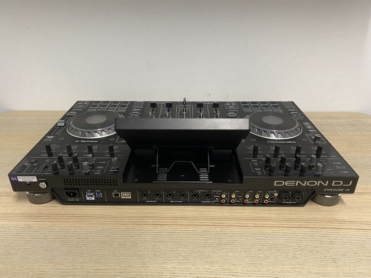 Denon DJ Prime 4 - Image3