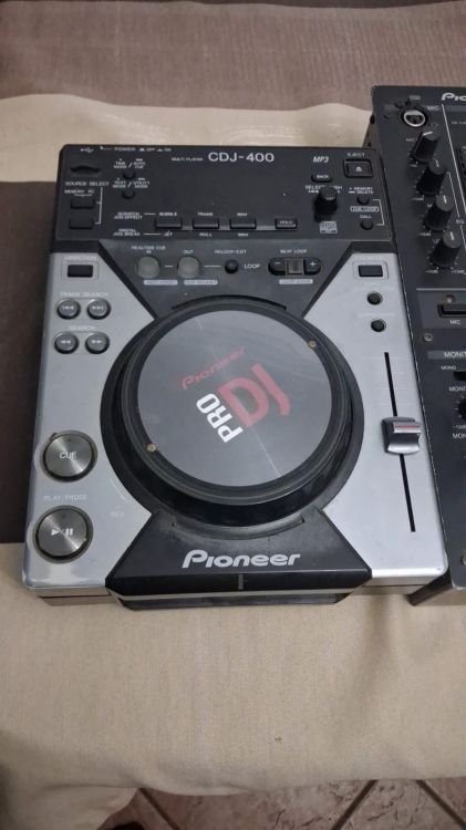 Pareja cdj-400 - Imagen por defecto
