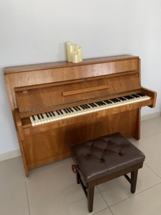 Piano Ekström de pared - Imagen por defecto