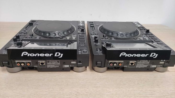 2x Pioneer DJ CDJ-2000 Nexus 2 - Immagine6