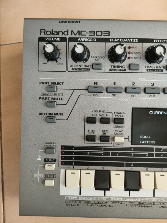 Roland MC303 - Imagen5