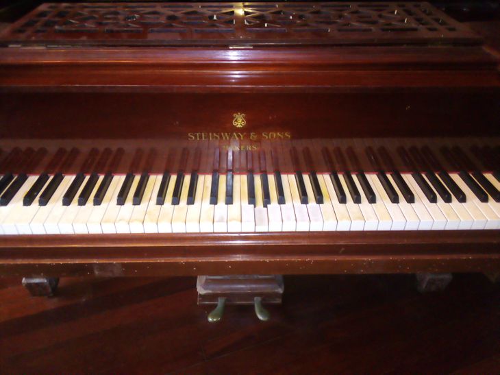 Piano Steinway & Sons de media cola (190cm.) - Imagen4