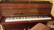 Se vende piano en excelente condición - Imagen