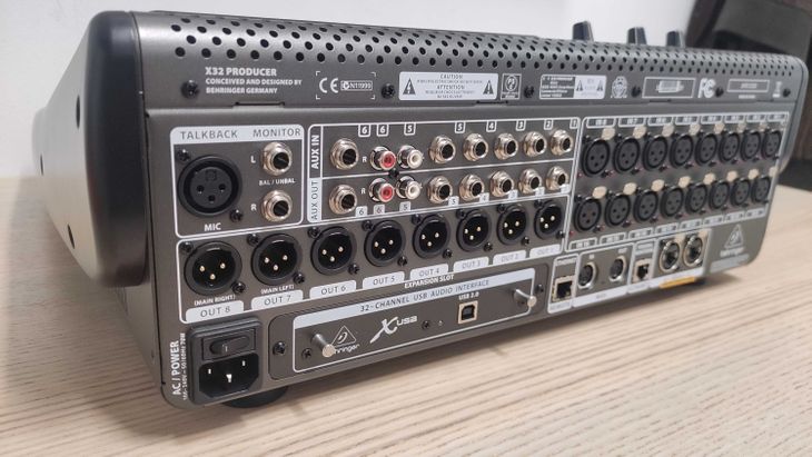 Behringer x32 Producer - Imagen4