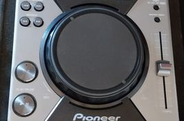 Console Pioneer DJM 800 + CDJ 400 + Flight-case
 - Image