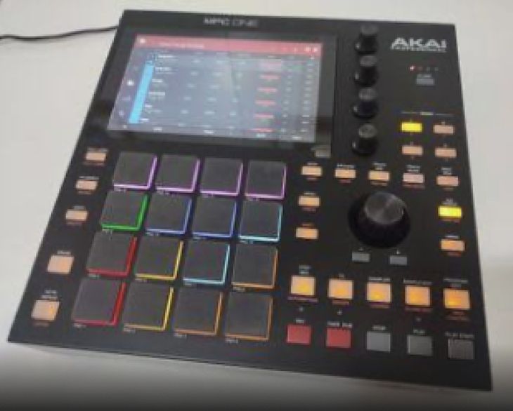 AKAI MPC ONE - Imagen por defecto