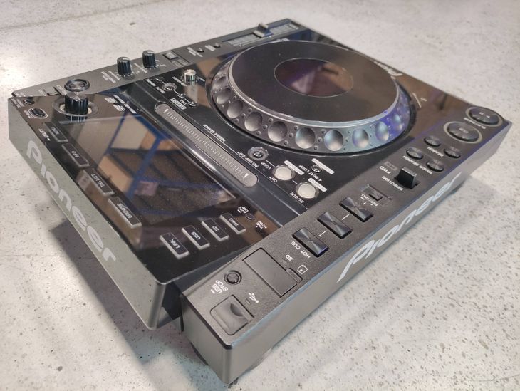 Pioneer CDJ 2000 - Imagen4