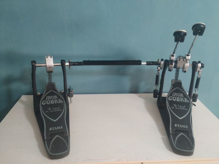 DOBLE PEDAL TAMA IRON COBRA CON ESTUCHE EN VENTA - Imagen por defecto