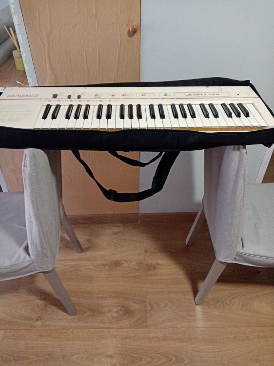 Casiotone CT-102 - Imagen por defecto