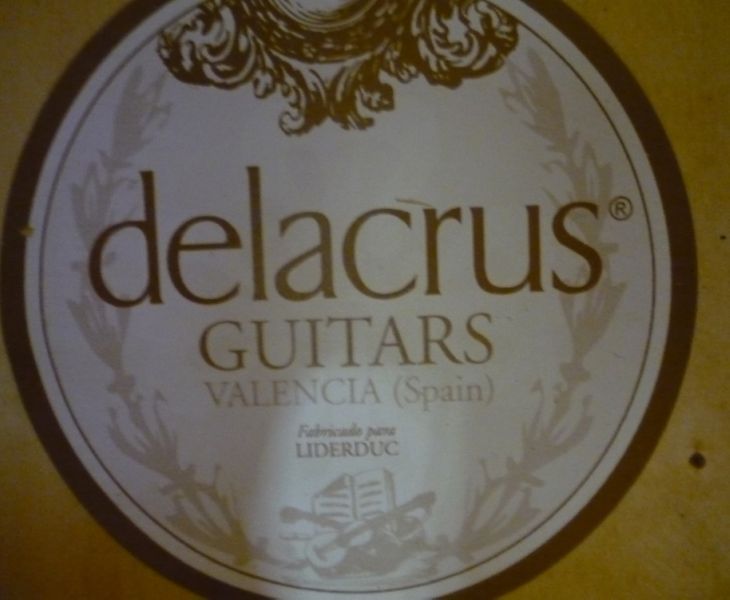 Guitarra clásica Delacrus NUEVA - Imagen4