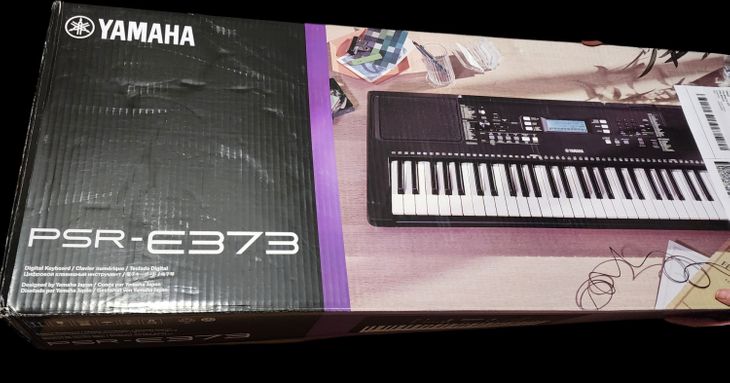 Teclado Yamaha PSR E373 - Imagen2