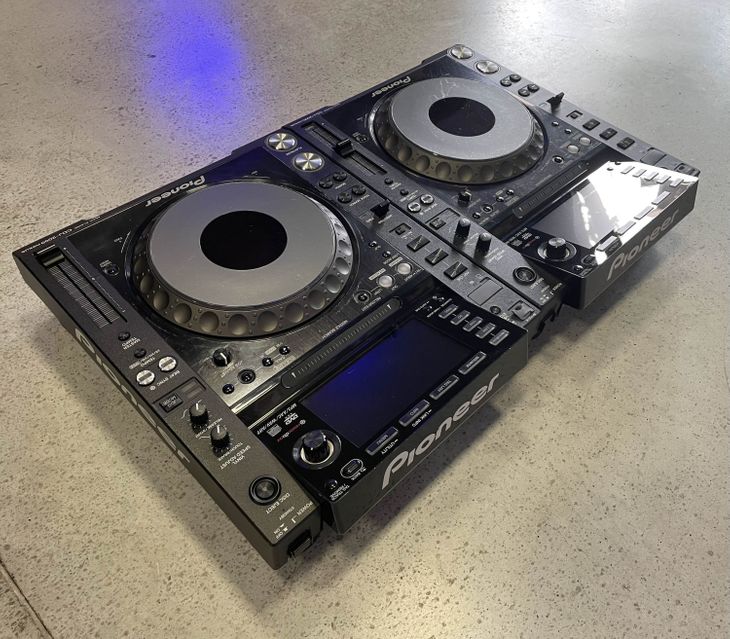 2x Pioneer CDJ-2000 Nexus - Image3