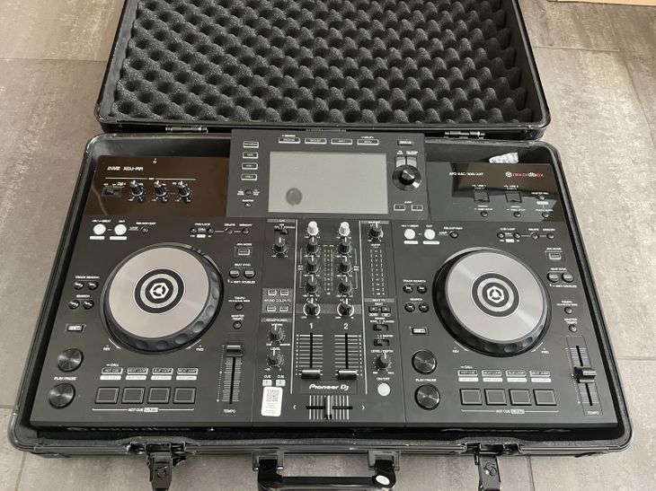 Pioneer XDJ-RR inkl. Case - Imagen por defecto