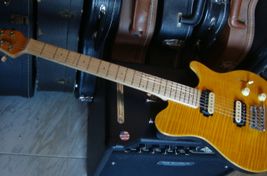 Sterling (Music Man) Axis AX3 - Imagen