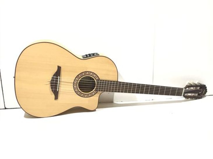 Manuel Rodriguez c 11 cutaway electric neck arce - Immagine dell'annuncio principale