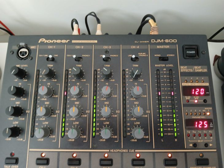 Mesa de mezclas Pioneer DJM600 cuidadísima - Bild3