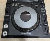 Pioneer CDJ-2000 Nexus
 - Bild