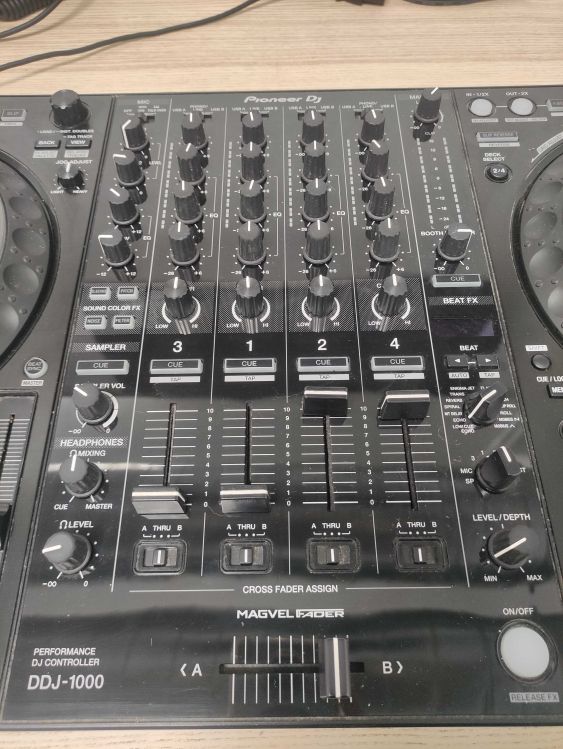 PIONEER DJ DDJ-1000 - Imagen2