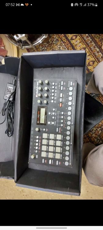 Elektron Analog Rytm MK1 Synthesizer Drum Computer - Image5