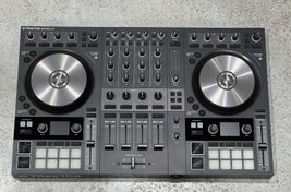Traktor Kontrol S4 MK3 - Imagen