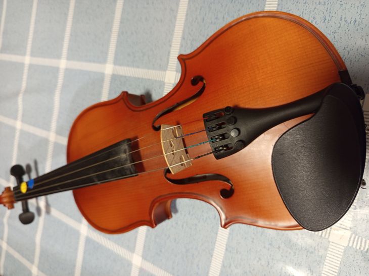 Violín 1/4 muy poco usado - Imagen por defecto